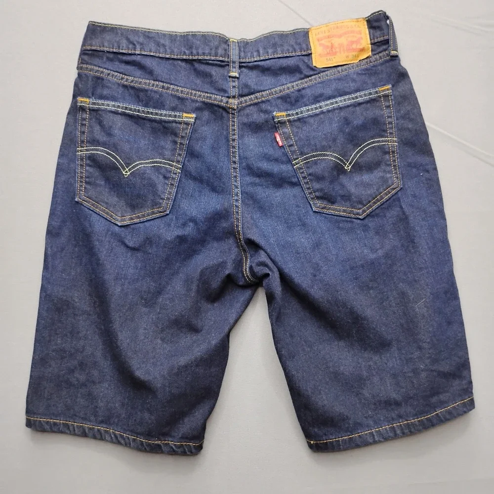 Levis 541 Athletic Taper Mens Dark Wash Denim Shorts Size 34 Blue 11in